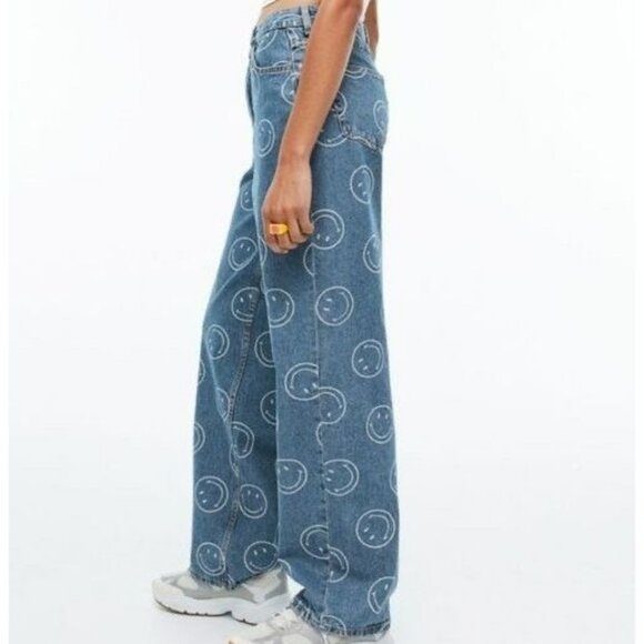 Smiley Denim - Smiley Originals X H&M High Waist Straight Leg Jeans Women's Size 6
